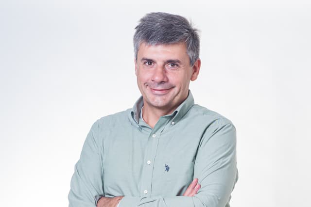 Határokon túlmutató identitás kérdése