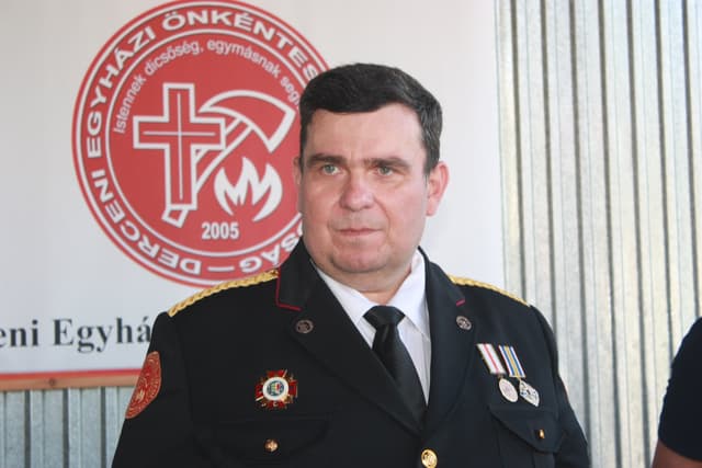 „Istennek dicsőség, egymásnak segítség!”