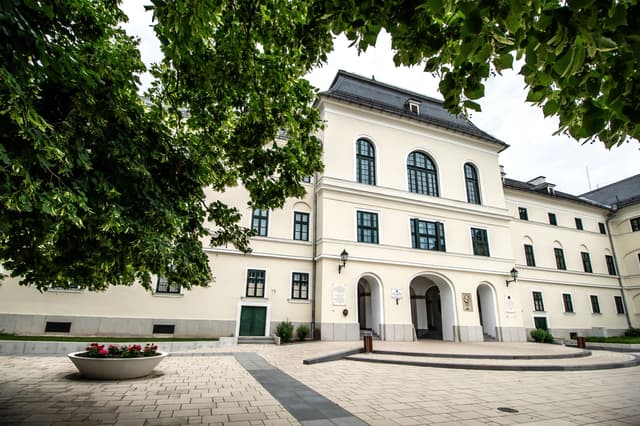 Isten teremtésbe szőtt bölcsessége - a teológiai biodiverzitás