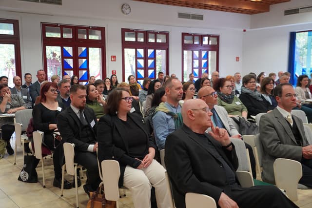 Szeretetben gyökerezve – Kárpát-medencei Református Gyermekvédelmi Konferencia