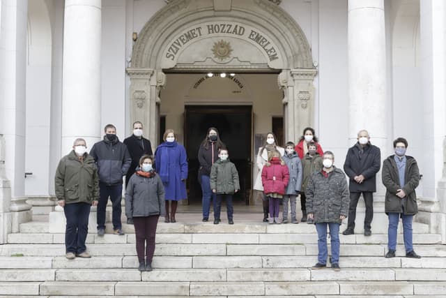 Egymás hite által erősödni