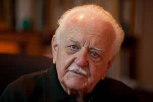 „A Biblia nem engedte az önsajnálatot"