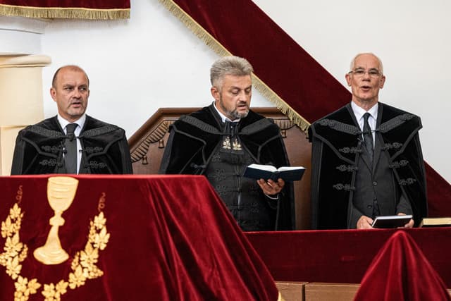 Amikor Isten küldetést ad, társakat is ad