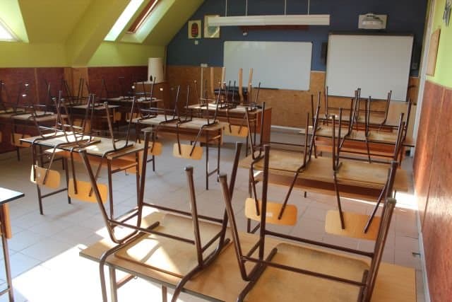 Bevezetik a tantermen kívüli digitális munkarendet