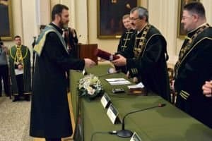 Díszdoktorrá avatták Buzogány Dezsőt