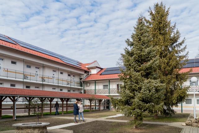 A nyugalom szigetén, Biharkeresztesen