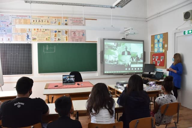 Online tanulás nélkülözés nélkül