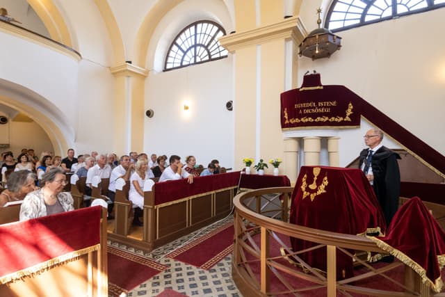 „Az Úr építi a házat”