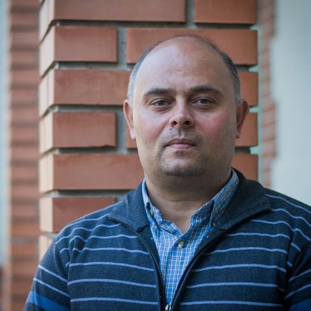 Isten szolgáinak a segédmunkása vagyok