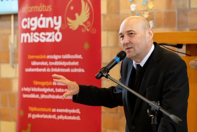 Videó: Steinbach József igehirdetése az Országos Cigánymissziós Találkozó és Imanapon