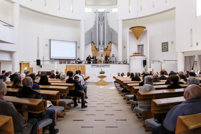 Oázis a lakótelep szívében