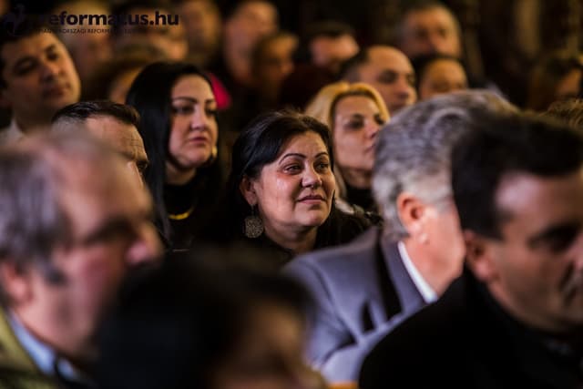 Isten szemében a cigányok értékesek