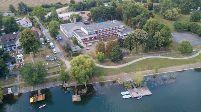 Csend a borsodi Kis-Balatonnál