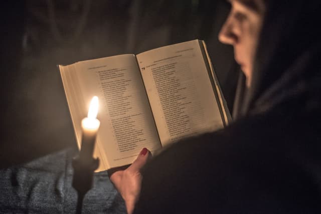 A nagyszombati csend szükségszerűsége
