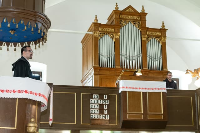 Istentisztelet-közvetítés egy őrségi templomból