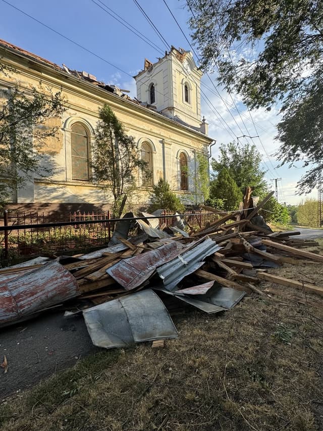 Óriási pusztítást okozott a vihar – több református templom is megrongálódott