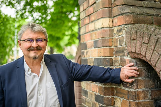 Vállalkozóként Isten tornácaiban