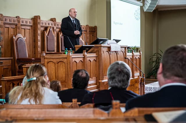Bőven elég